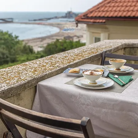 Alojamento de Acomodação e Pequeno-almoço Casa Chintoan - Adult Only 2*