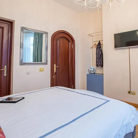 Casa Chintoan - Adult Only Bed and Breakfast